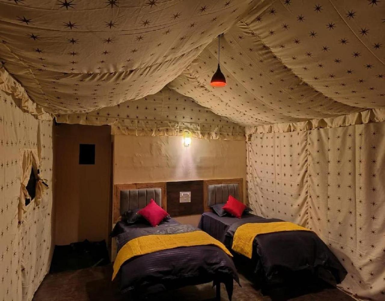 Riverside Glamping By Stayapart X Elephant Brook Bijni Zewnętrze zdjęcie